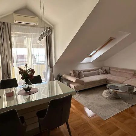 Leggero With Open Sea View Apartman Split